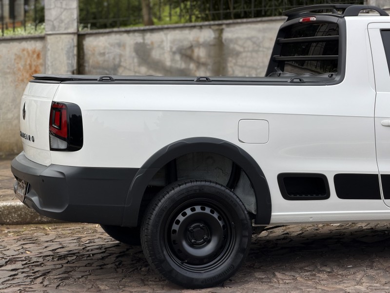 SAVEIRO 1.6 MI TRENDLINE CS 8V FLEX 2P MANUAL - 2024 - DOIS IRMãOS
