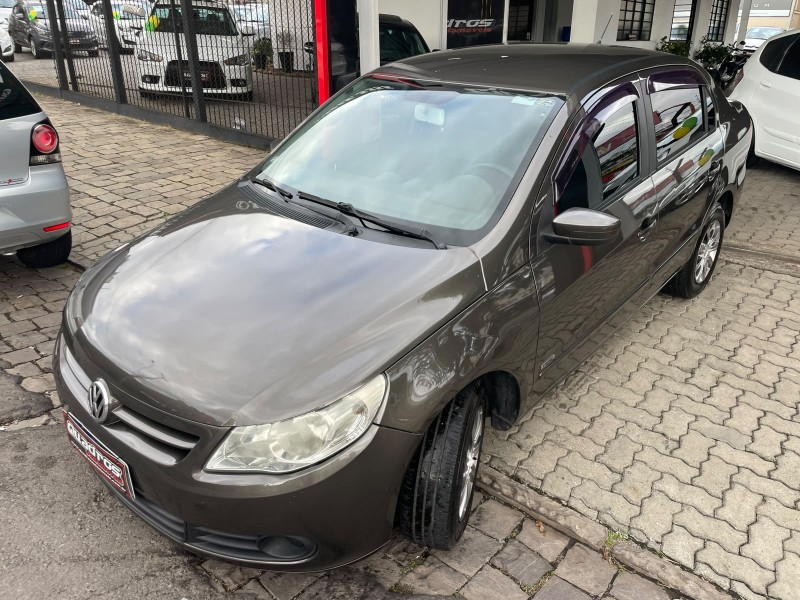 VOYAGE 1.0 MI TRENDLINE 8V FLEX 4P MANUAL - 2010 - CAXIAS DO SUL