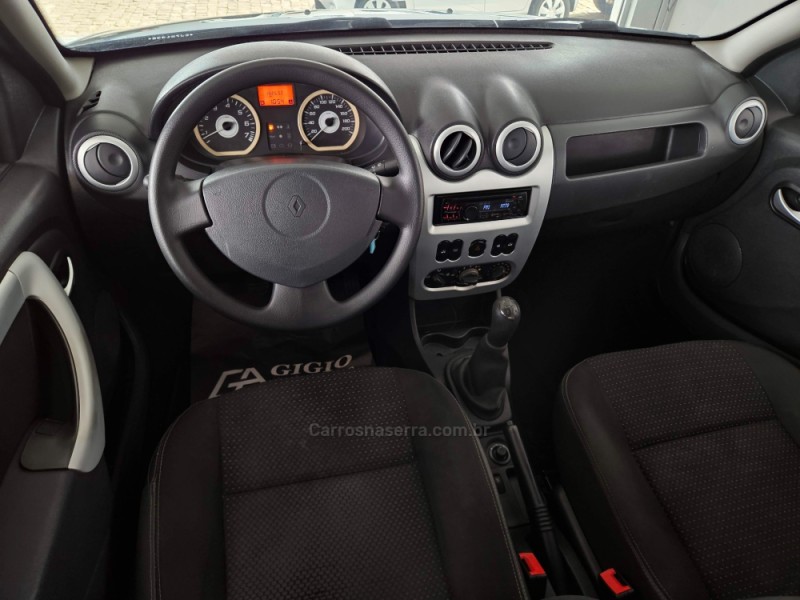 SANDERO 1.6 STEPWAY 16V FLEX 4P MANUAL - 2011 - TAPEJARA