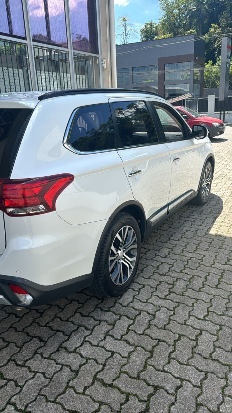 OUTLANDER 2.2 4X4 16V DIESEL 4P AUTOMÁTICO - 2016 - BENTO GONçALVES