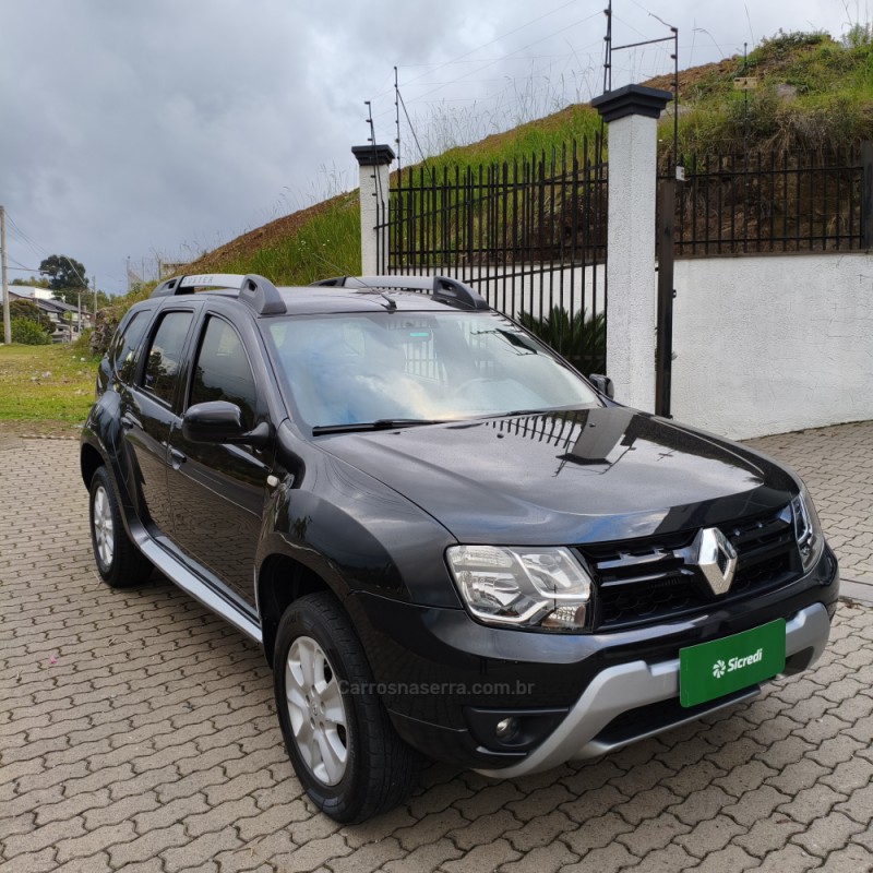 DUSTER 1.6 DYNAMIQUE 4X2 16V FLEX 4P MANUAL - 2017 - CAXIAS DO SUL