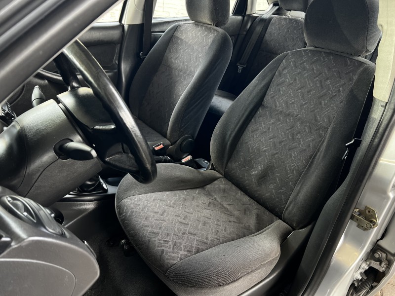 FOCUS 2.0 FC 16V GASOLINA 4P MANUAL - 2003 - BENTO GONçALVES