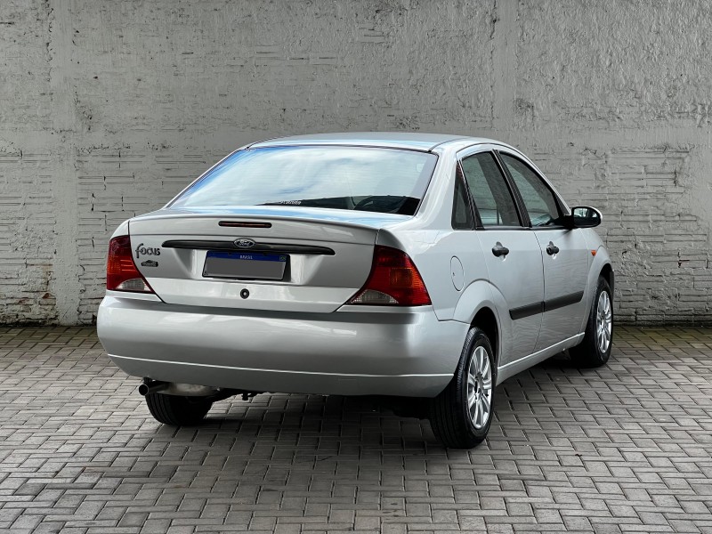 FOCUS 2.0 FC 16V GASOLINA 4P MANUAL - 2003 - BENTO GONçALVES