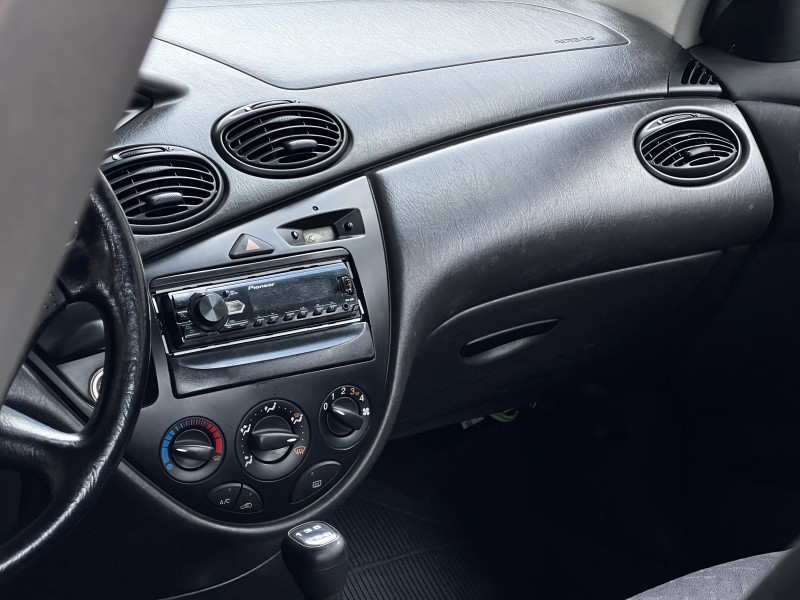 FOCUS 2.0 FC 16V GASOLINA 4P MANUAL - 2003 - BENTO GONçALVES