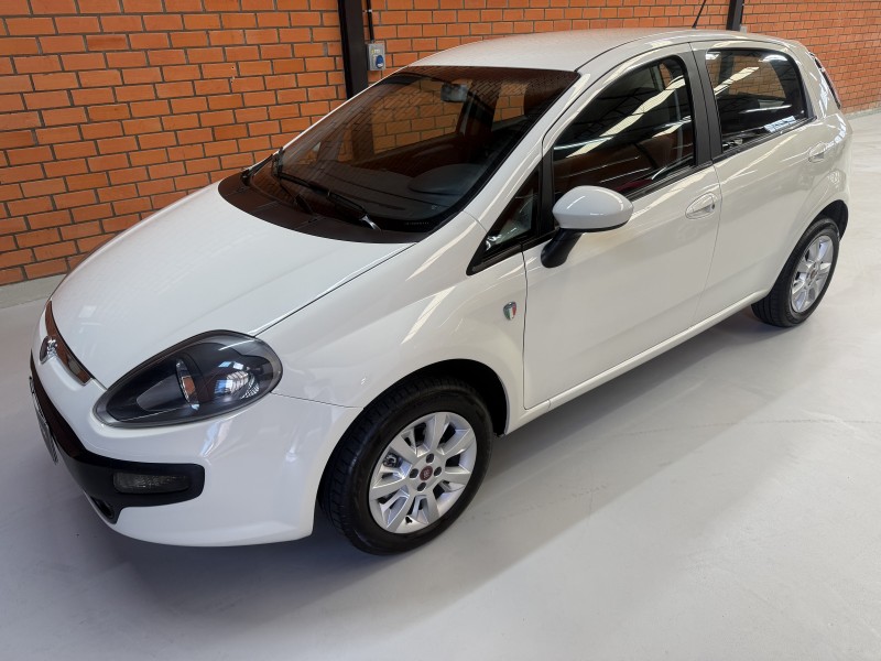 punto 1.4 attractive italia 8v flex 4p manual 2016 bento goncalves
