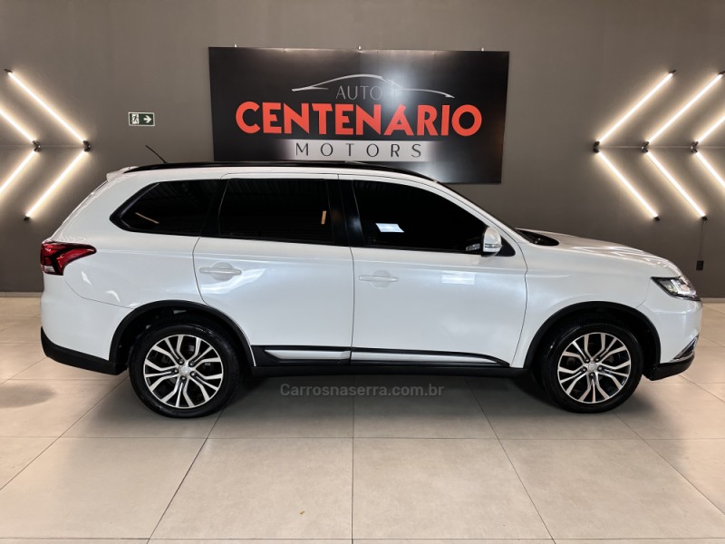 OUTLANDER 2.0 16V GASOLINA 4P AUTOMÁTICO - 2016 - SAPIRANGA