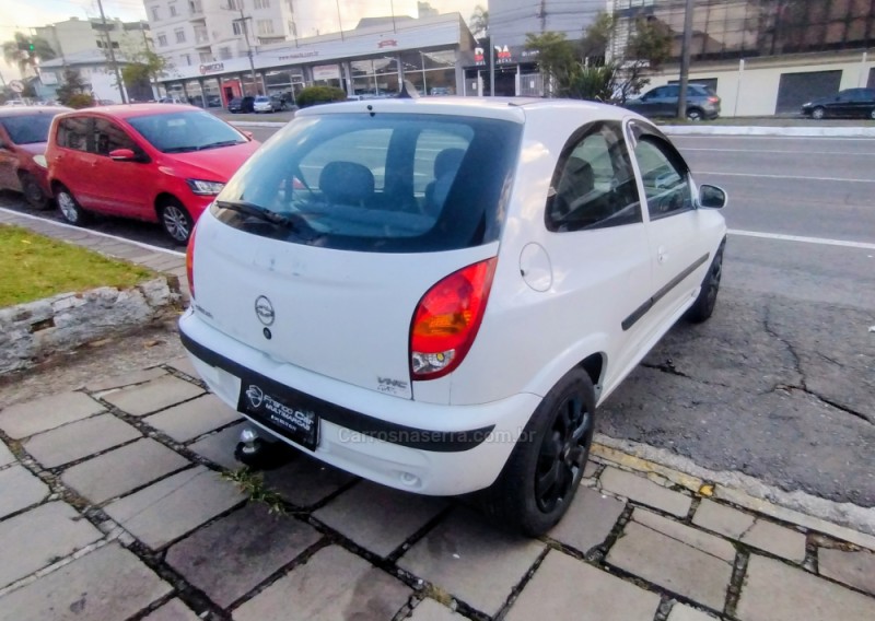 CELTA 1.0 MPFI 8V GASOLINA 2P MANUAL - 2001 - CAXIAS DO SUL