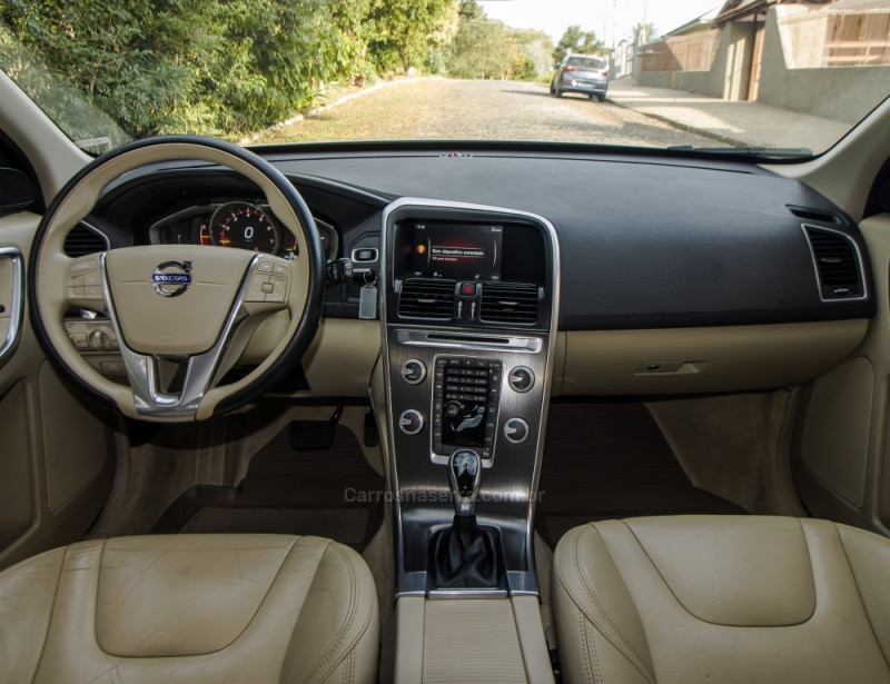 XC60 2.0 T5 DYNAMIC FWD TURBO GASOLINA 4P AUTOMÁTICO - 2015 - NOVO HAMBURGO