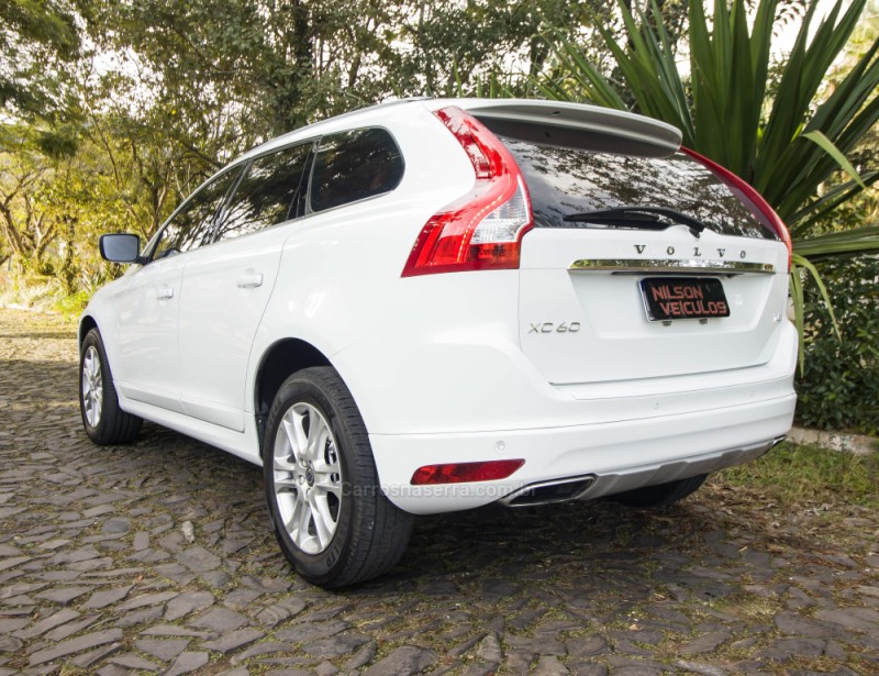 XC60 2.0 T5 DYNAMIC FWD TURBO GASOLINA 4P AUTOMÁTICO - 2015 - NOVO HAMBURGO