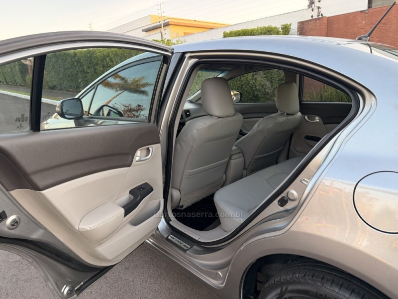 CIVIC 1.8 LXL 16V FLEX 4P AUTOMÁTICO - 2013 - SãO LEOPOLDO