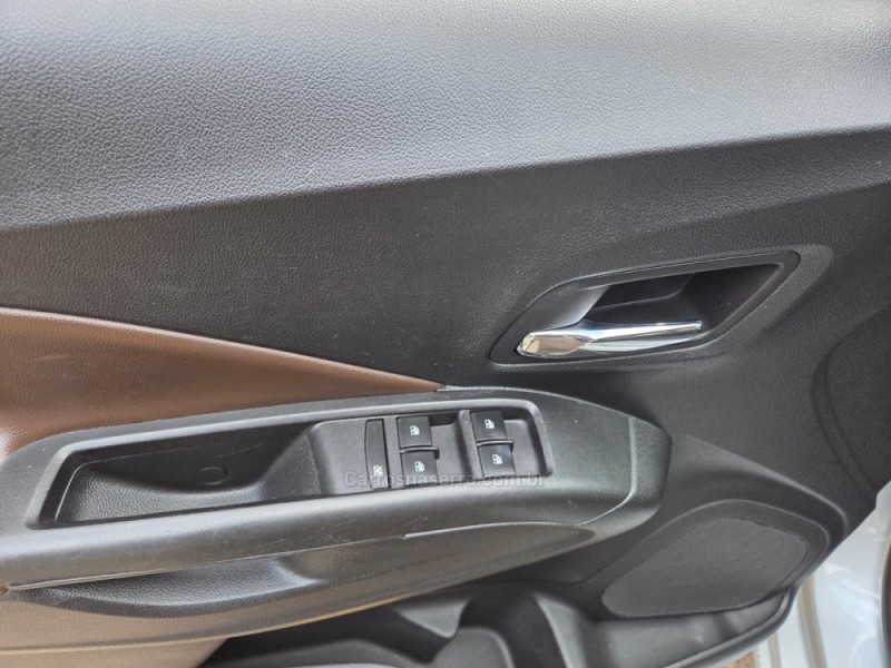 COBALT 1.4 MPFI LTZ 8V FLEX 4P MANUAL - 2018 - PICADA CAFé