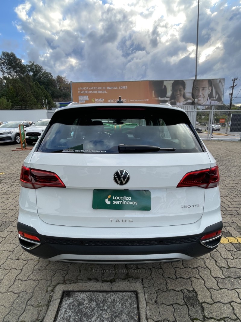 TAOS 1.4 16V HIGHLINE TSI FLEX 4P AUTOMÁTICO - 2024 - CAXIAS DO SUL