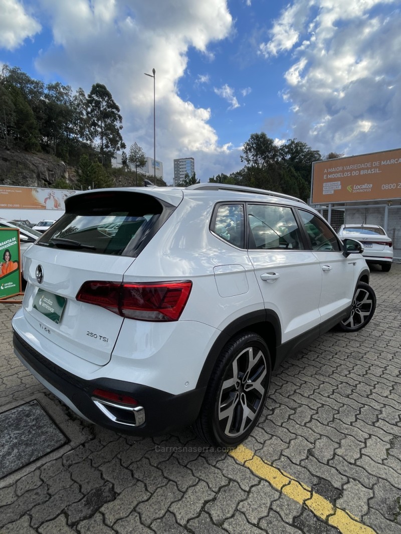 TAOS 1.4 16V HIGHLINE TSI FLEX 4P AUTOMÁTICO - 2024 - CAXIAS DO SUL