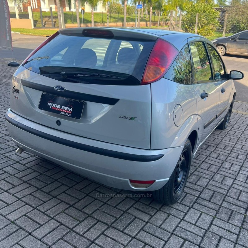 FOCUS 1.6 S 16V FLEX 4P MANUAL - 2009 - FELIZ
