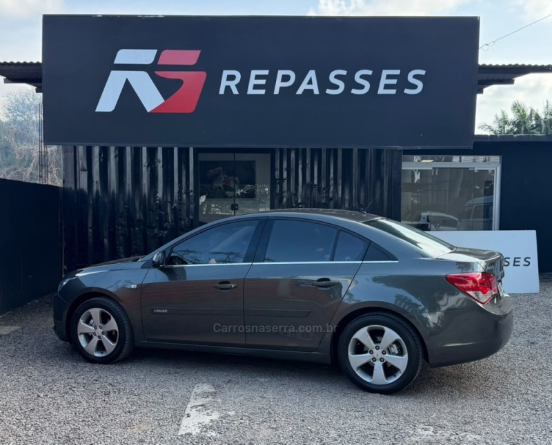 CRUZE 1.8 LT 16V FLEX 4P AUTOMÁTICO - 2012 - PORTãO
