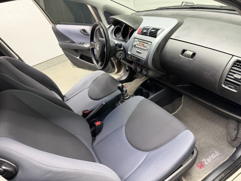 FIT 1.4 LXL 8V GASOLINA 4P MANUAL - 2006 - CAXIAS DO SUL