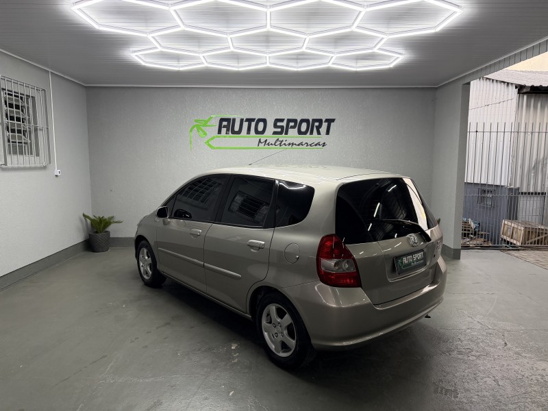 FIT 1.4 LXL 8V GASOLINA 4P MANUAL - 2006 - CAXIAS DO SUL