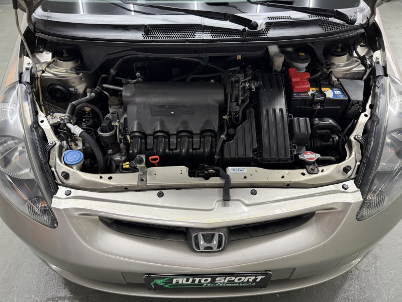 FIT 1.4 LXL 8V GASOLINA 4P MANUAL - 2006 - CAXIAS DO SUL
