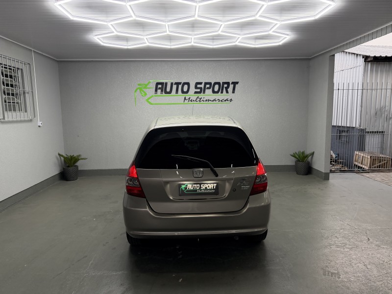 FIT 1.4 LXL 8V GASOLINA 4P MANUAL - 2006 - CAXIAS DO SUL