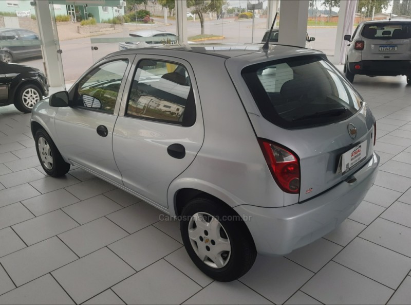 CELTA 1.0 MPFI VHC SPIRIT 8V GASOLINA 4P MANUAL - 2007 - GARIBALDI