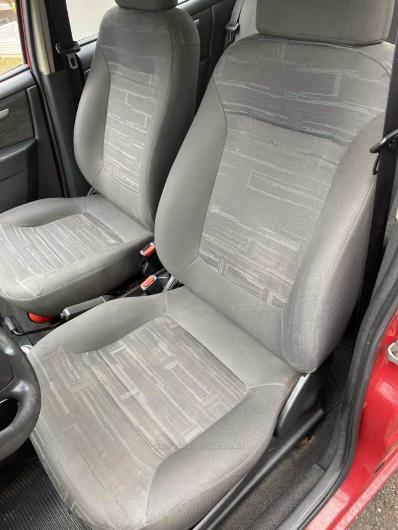 PRISMA 1.4 MPFI MAXX 8V FLEX 4P MANUAL - 2010 - FARROUPILHA