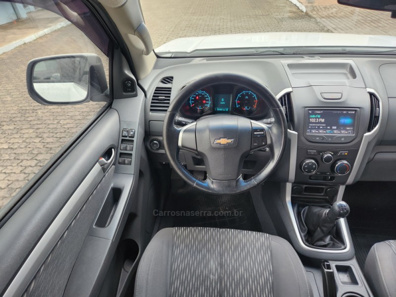 S10 2.4 LT 4X2 CD 8V FLEX 4P MANUAL - 2014 - MONTENEGRO