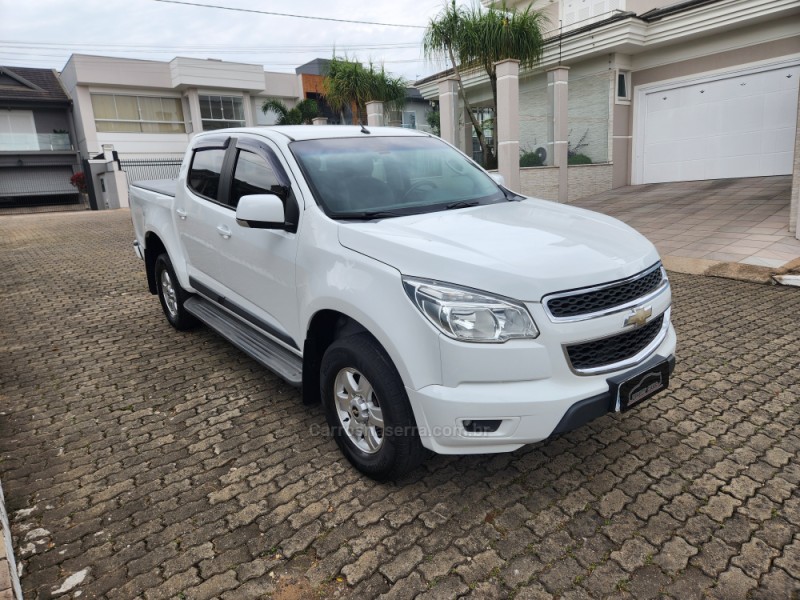 S10 2.4 LT 4X2 CD 8V FLEX 4P MANUAL - 2014 - MONTENEGRO