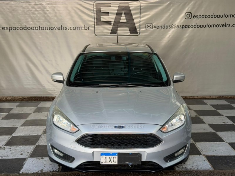 FOCUS 2.0 SE PLUS 16V FLEX 4P AUTOMÁTICO - 2016 - NOVA PRATA