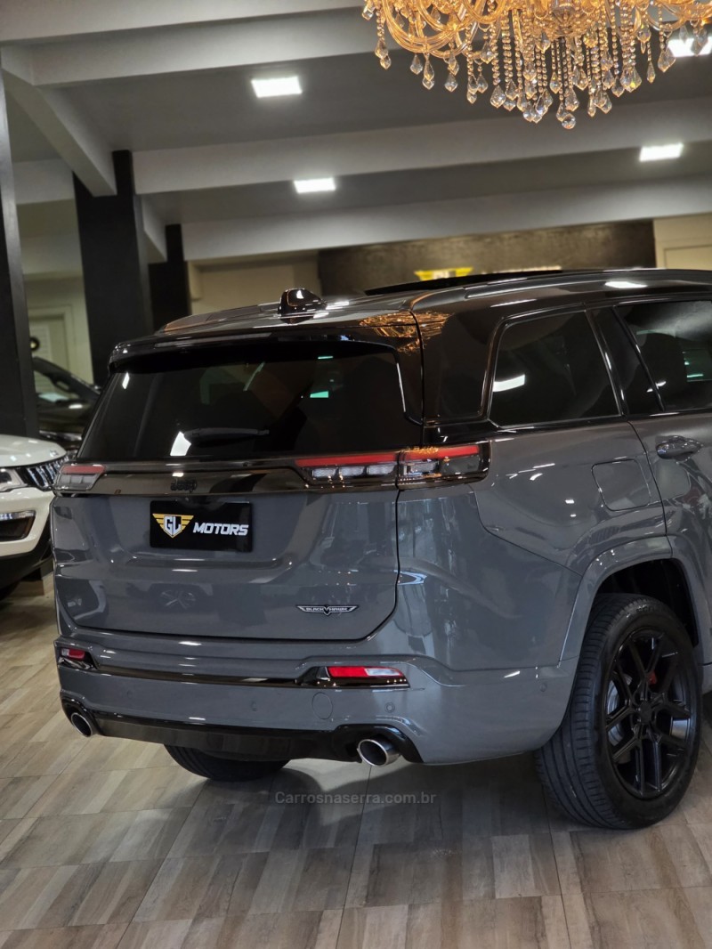COMMANDER 2.0 HURRICANE BLACKHAWK 4X4 TURBO GASOLINA 4P AUTOMÁTICO - 2025 - CAXIAS DO SUL