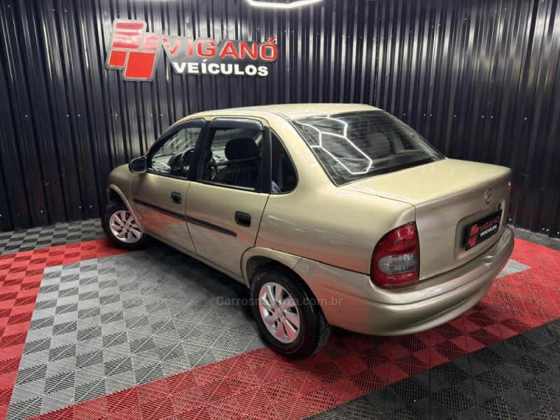 CLASSIC 1.6 MPFI LIFE 8V GASOLINA 4P MANUAL - 2007 - CAXIAS DO SUL