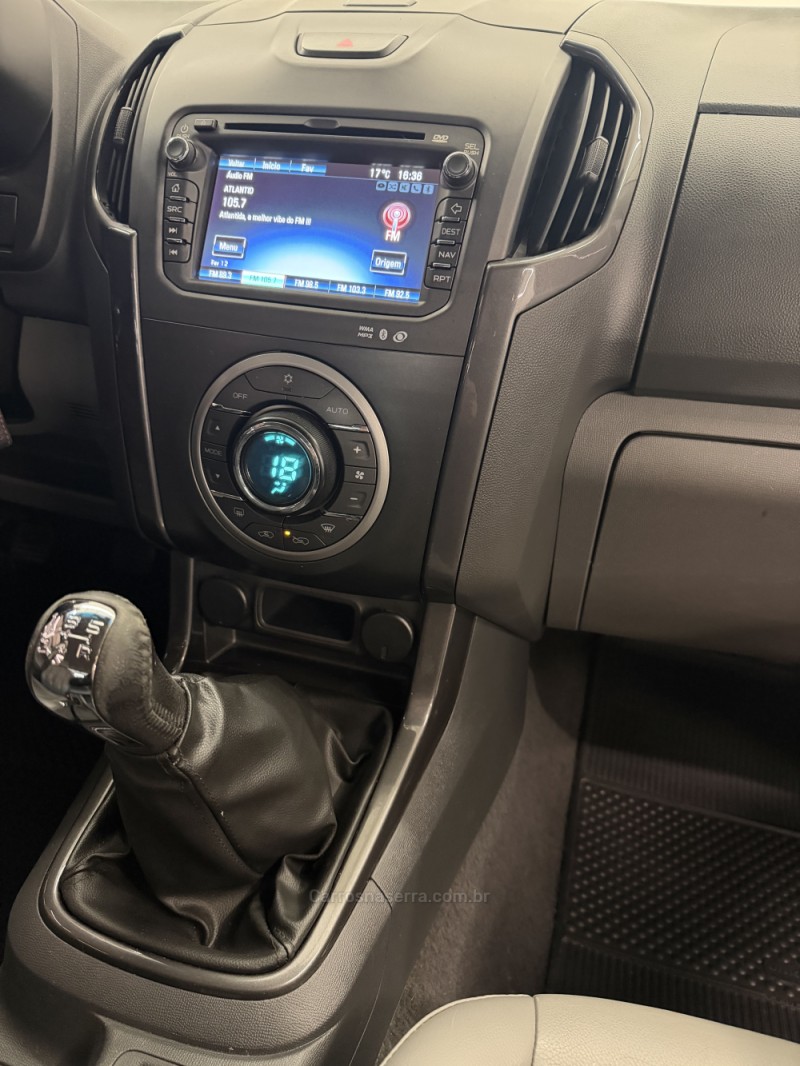 S10 2.4 LTZ 4X2 CD 8V FLEX 4P MANUAL - 2014 - CAXIAS DO SUL