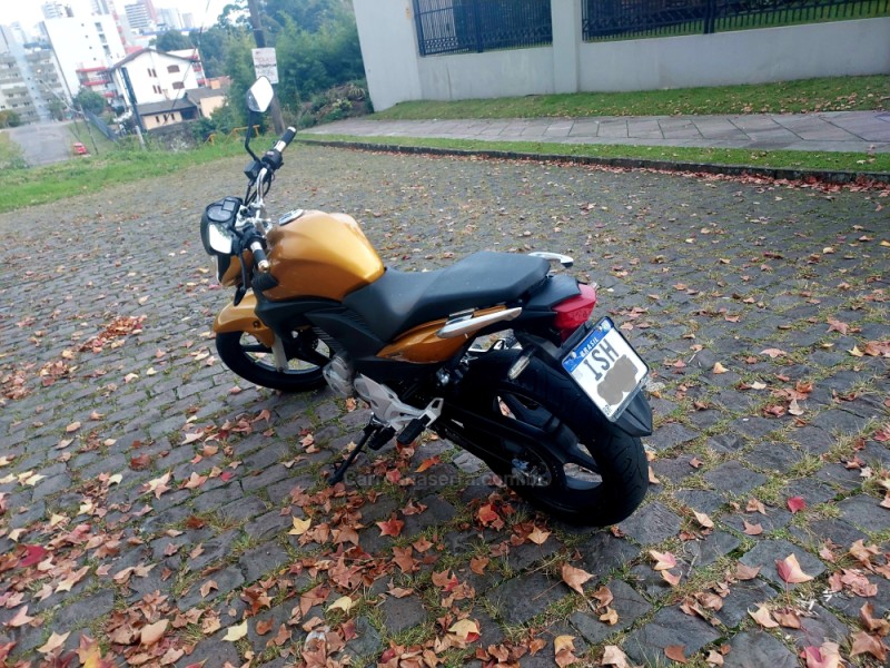 CB 300R ABS - 2011 - CAXIAS DO SUL