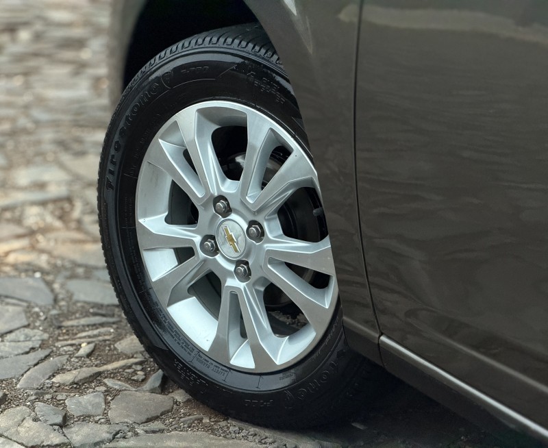 PRISMA 1.4 MPFI LTZ 8V FLEX 4P MANUAL - 2013 - DOIS IRMãOS