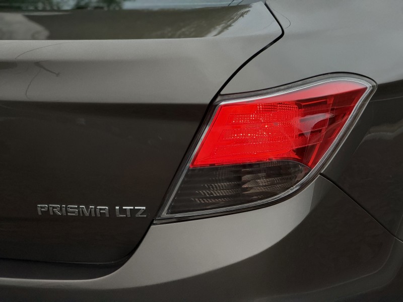 PRISMA 1.4 MPFI LTZ 8V FLEX 4P MANUAL - 2013 - DOIS IRMãOS