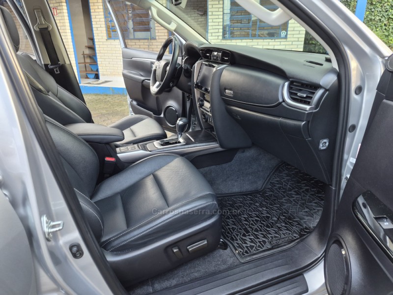 HILUX SW4 2.8 SRX 4X4 16V TURBO INTERCOOLER DIESEL 4P AUTOMÁTICO - 2022 - CAXIAS DO SUL