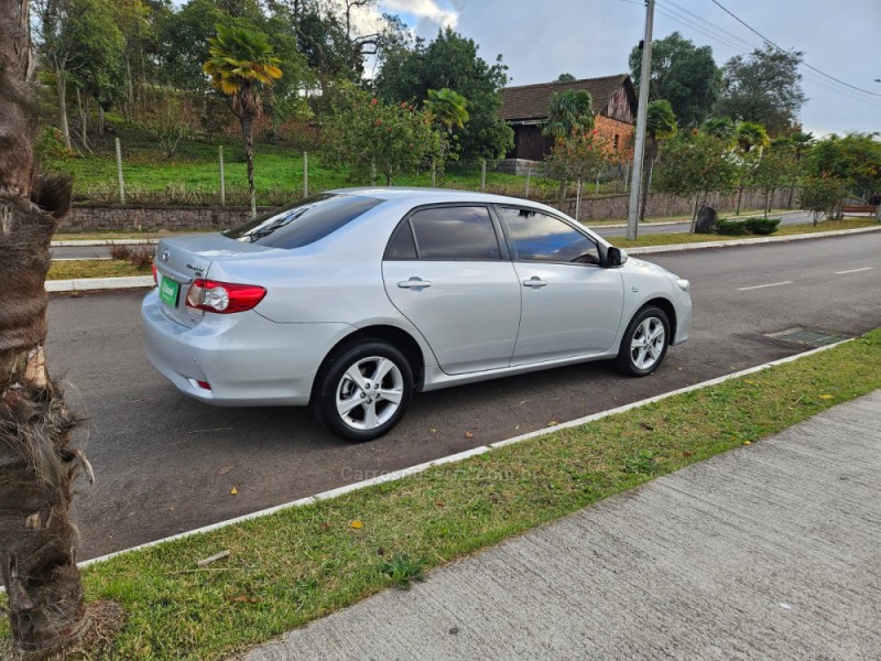 COROLLA 2.0 XEI 16V FLEX 4P AUTOMÁTICO - 2013 - VERANóPOLIS