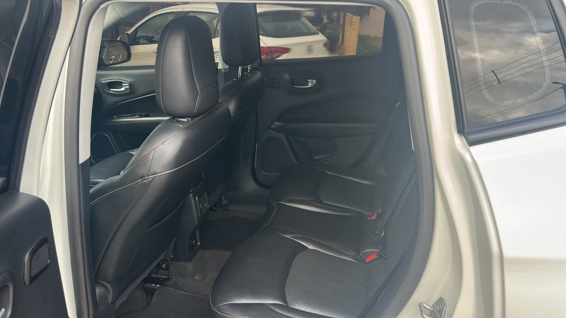 COMPASS 2.0 16V DIESEL LIMITED 4X4 AUTOMÁTICO - 2019 - FARROUPILHA