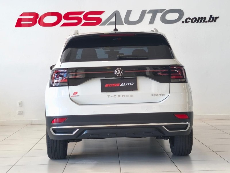T-CROSS 1.4 HIGHLINE TSI 16V FLEX 4P AUTOMÁTICO - 2023 - CAXIAS DO SUL
