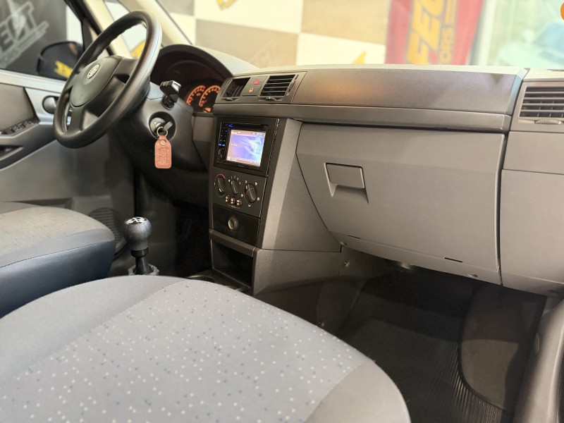 MERIVA 1.4 MPFI JOY 8V FLEX 4P MANUAL - 2011 - PORTãO