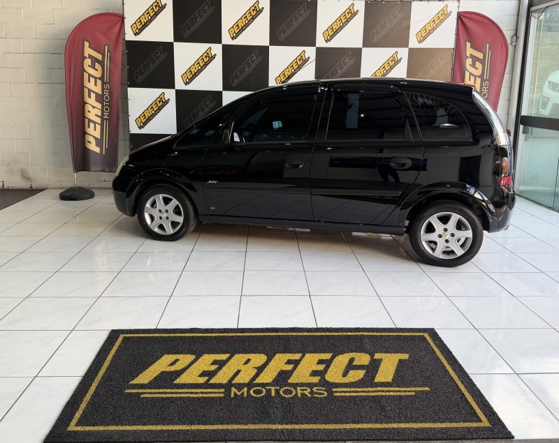 MERIVA 1.4 MPFI JOY 8V FLEX 4P MANUAL - 2011 - PORTãO