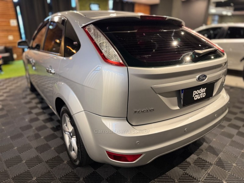 FOCUS 2.0 HC 16V FLEX 4P AUTOMÁTICO  - 2013 - FARROUPILHA