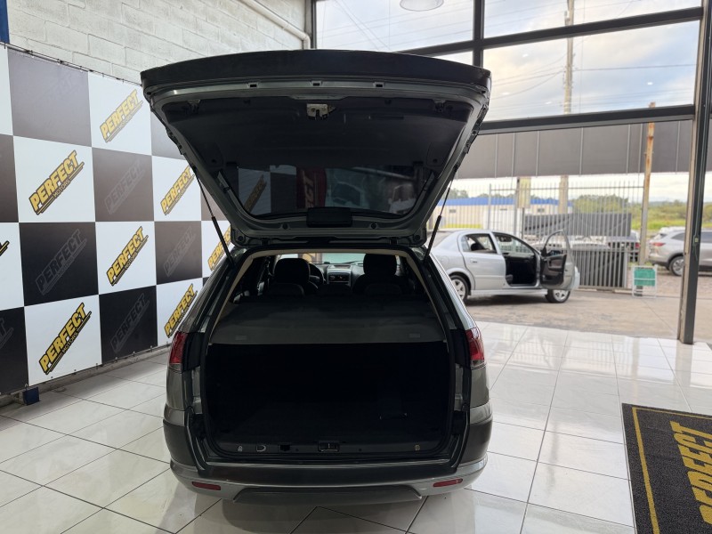 PALIO 1.4 MPI ATTRACTIVE WEEKEND 8V FLEX 4P MANUAL - 2013 - PORTãO