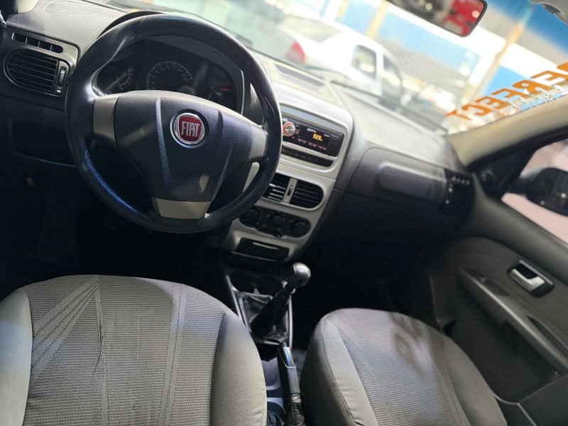 PALIO 1.4 MPI ATTRACTIVE WEEKEND 8V FLEX 4P MANUAL - 2013 - PORTãO