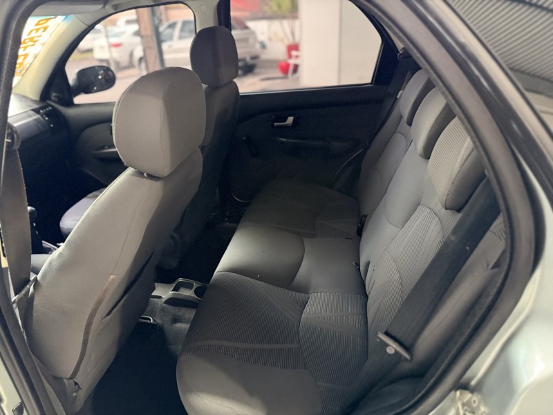 PALIO 1.4 MPI ATTRACTIVE WEEKEND 8V FLEX 4P MANUAL - 2013 - PORTãO