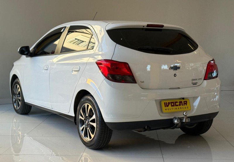 ONIX 1.4 MPFI LTZ 8V FLEX 4P MANUAL - 2013 - VACARIA