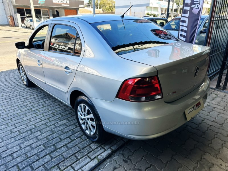 VOYAGE 1.0 MI 8V FLEX 4P MANUAL - 2010 - CAMPO BOM