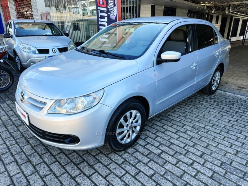 VOYAGE 1.0 MI 8V FLEX 4P MANUAL - 2010 - CAMPO BOM