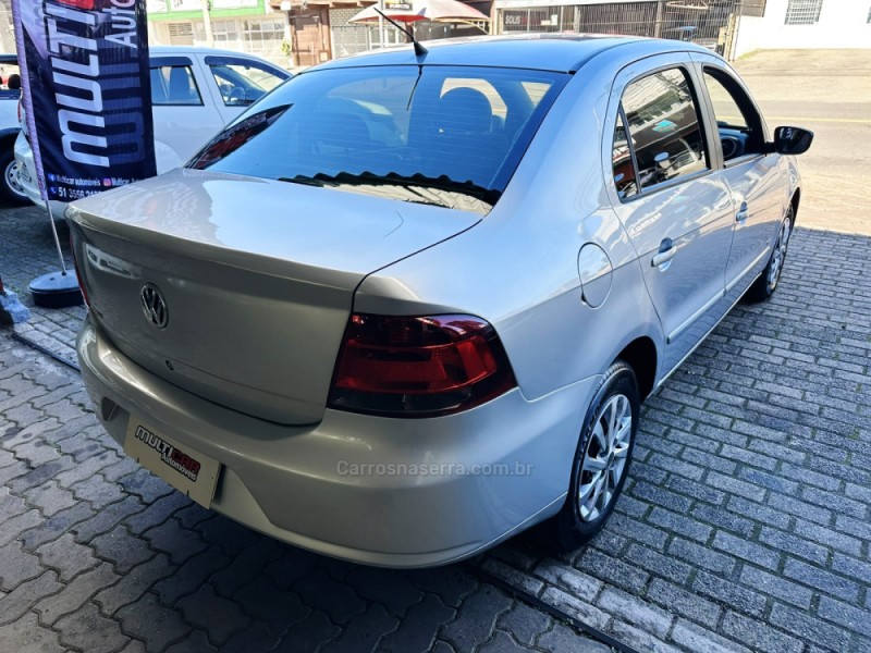 VOYAGE 1.0 MI 8V FLEX 4P MANUAL - 2010 - CAMPO BOM