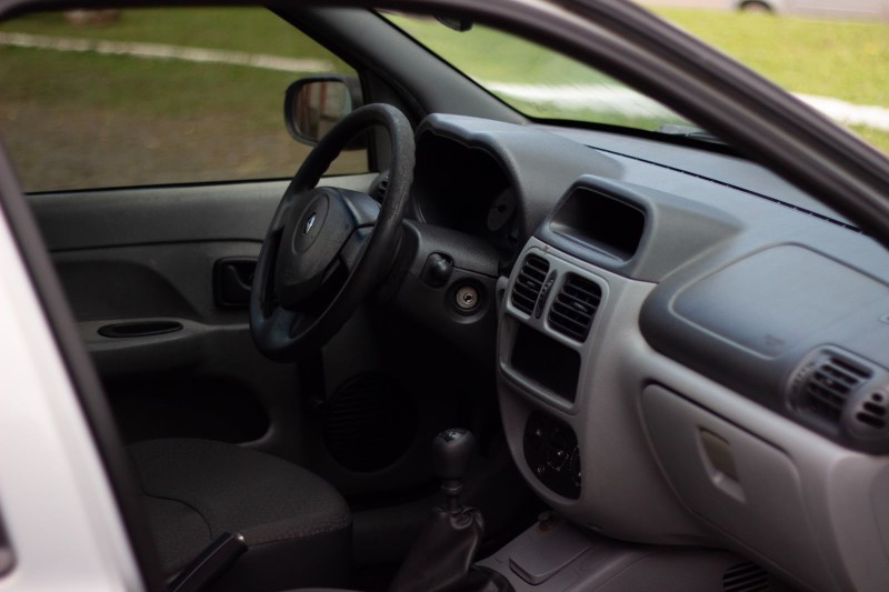 CLIO 1.6 AUTHENTIQUE 16V FLEX 4P MANUAL - 2008 - SãO SEBASTIãO DO CAí