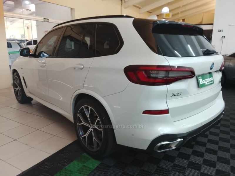 X5 3.0 XDRIVE50E TURBO M SPORT HÍBRIDO 4P AUTOMÁTICO - 2023 - NOVO HAMBURGO